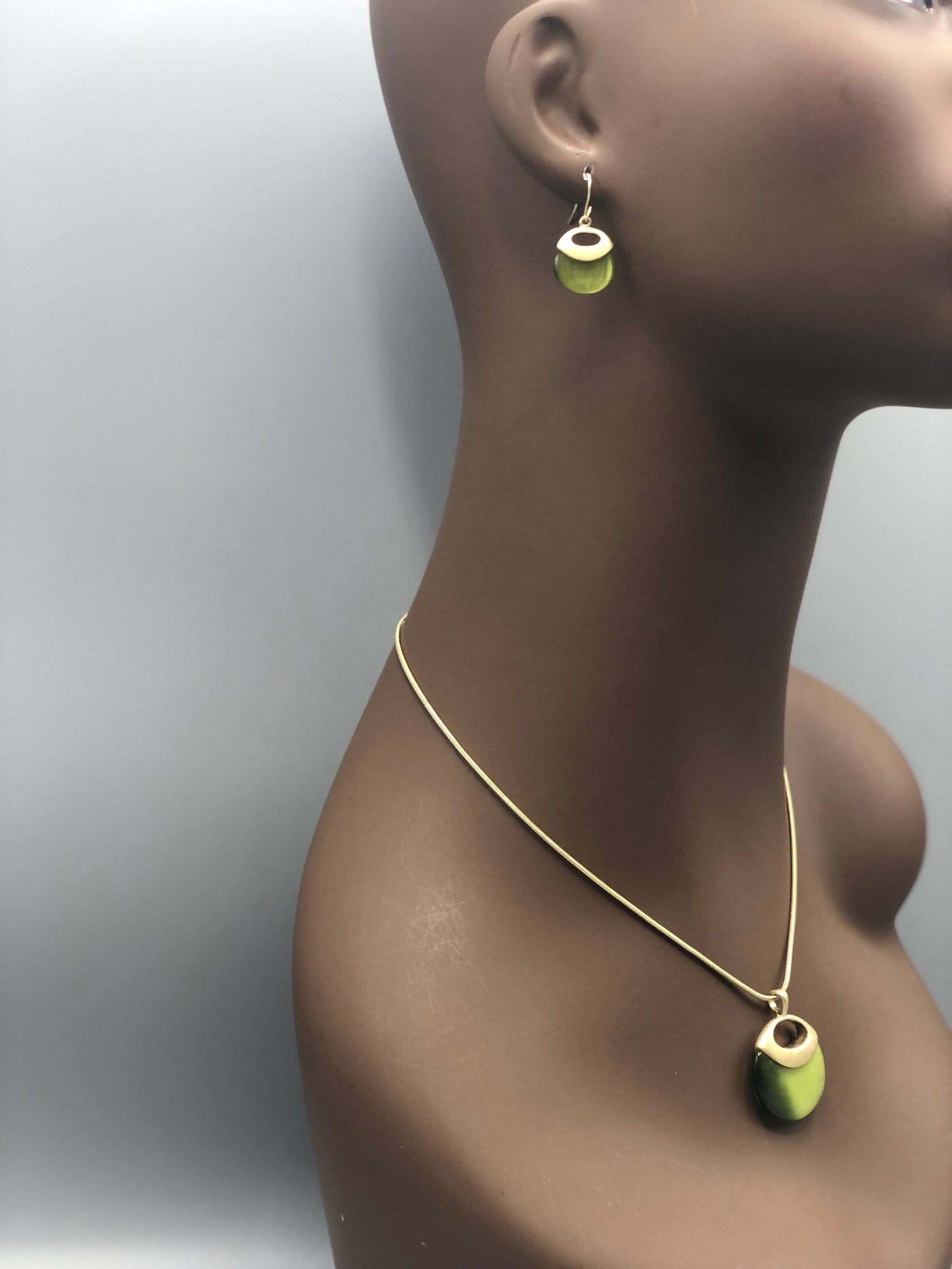 Kuma Gold & Olive Stone Necklace Set